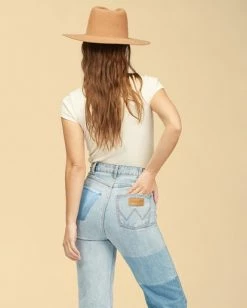 BILLABONG Wrangler Hey Honey T-Shirt WHITE CAP -Women Clothing Shop abjkt00239 billabongw wcp bck1