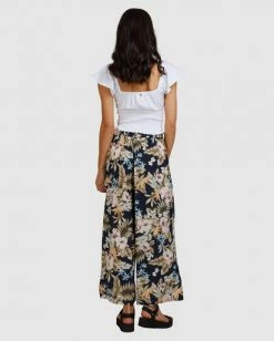 BILLABONG Tropicool Wide-Leg Floral Pants OFF BLACK 9 BILLABONG Tropicool Wide-Leg Floral Pants OFF BLACK -Women Clothing Shop abjnp00254 billabongw ofb bck1