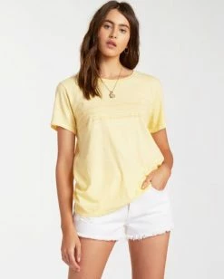 BILLABONG Blue Skies Short Sleeve T-Shirt MIMOSA