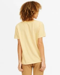 BILLABONG Desert Sunflower Overdyed Boyfriend T-Shirt RAFFIA -Women Clothing Shop abjzt00460 billabongw tgb0 bck1