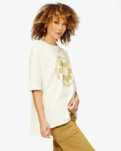 BILLABONG Be Kind Boyfriend T-Shirt SALT CRYSTAL 6 BILLABONG Be Kind Boyfriend T-Shirt SALT CRYSTAL -Women Clothing Shop abjzt00461 billabongw scs sd1